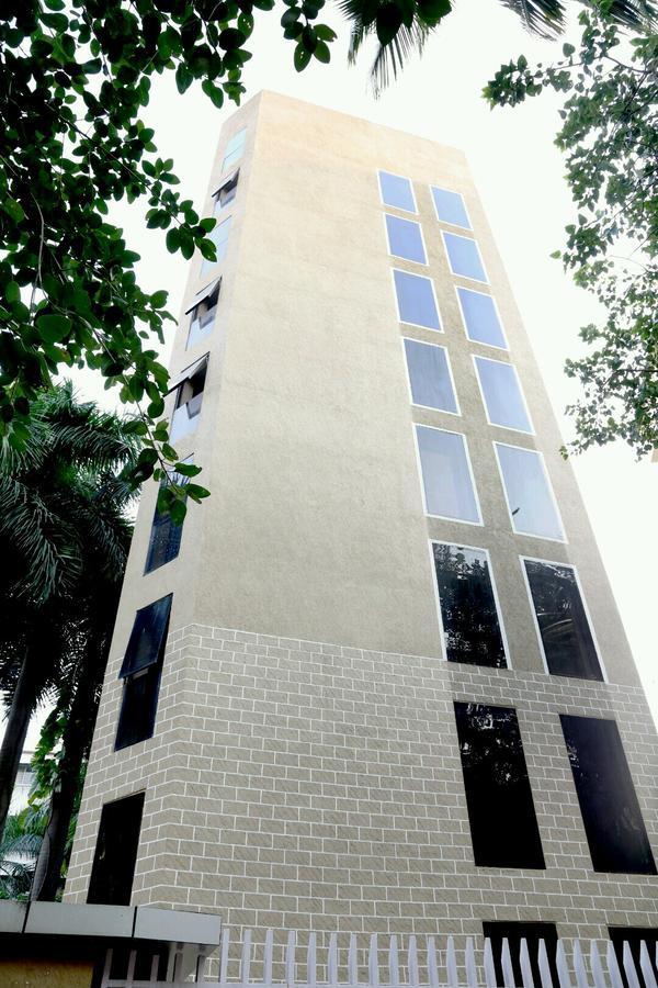 Hotel Mumbai House Andheri East, Mumbai Bagian luar foto