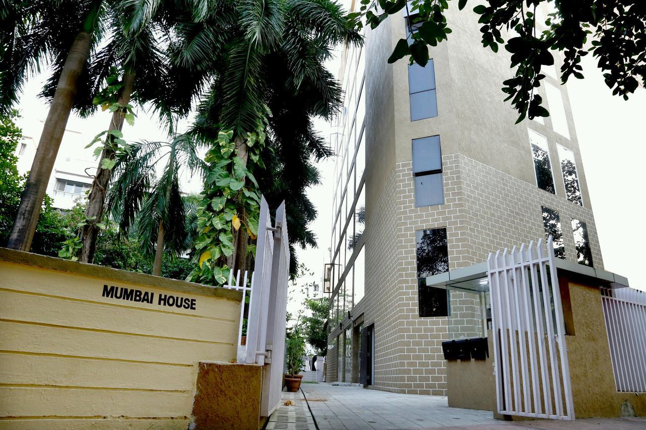 Hotel Mumbai House Andheri East, Mumbai Bagian luar foto