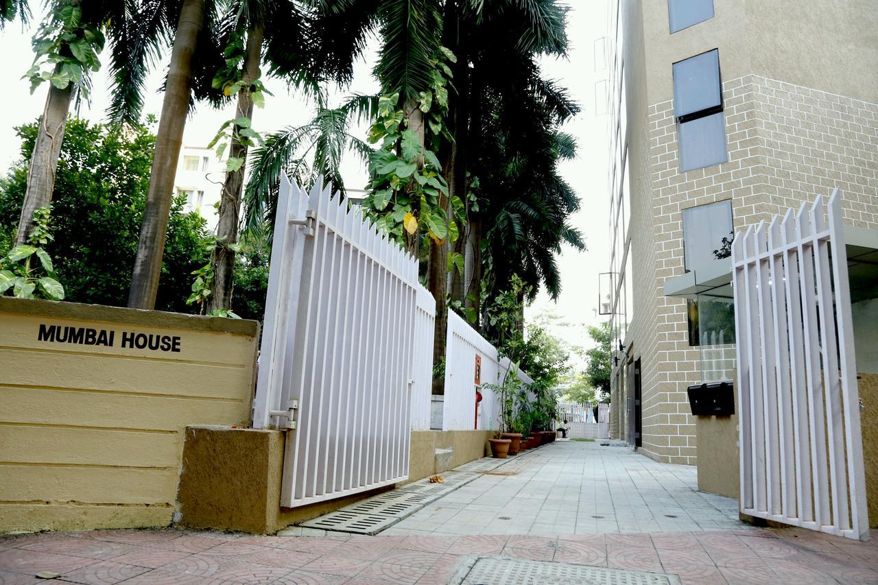 Hotel Mumbai House Andheri East, Mumbai Bagian luar foto